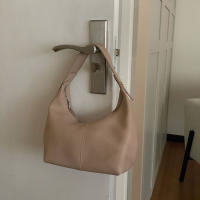 Bolso De Hombro Para Mujer 2024 Estilo Retro De Moda Cuero PU Vegano Chic Small Tote Bolso De Mano Diseño De Lujo Bolsos Para Dama - details 3