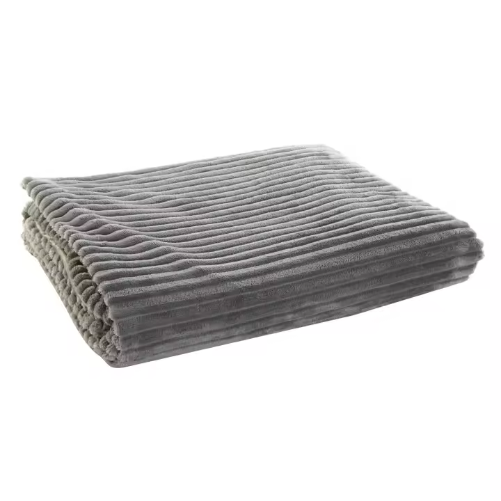 Manta Poliester 150X200X2 260 Gsm, Basic Gris El mejor complemento para tu hogar  -Fijalo- - 1