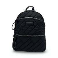 Mochila de nylon acolchado disponible en varios colores. Colección Primavera-Verano 2024. Ligera y cómoda con material lavable. Asas ajustables. CAMAR - details 1
