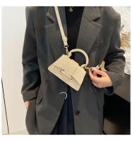 Nueva Mini Bolso De Mano Para Mujer 2025 Color Sólido Estilo Moda Popular Bolso Cruzado Pequeño Para Todas Las Estaciones Material PU - details 11