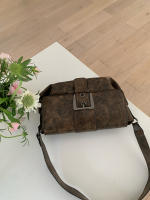 Bolso Pequeño De Cuadrado Retro Maillard Para Mujer Versátil Y Moda Nueva 2025 Bolso De Hombro Y Cruzado De Alta Calidad - details 2