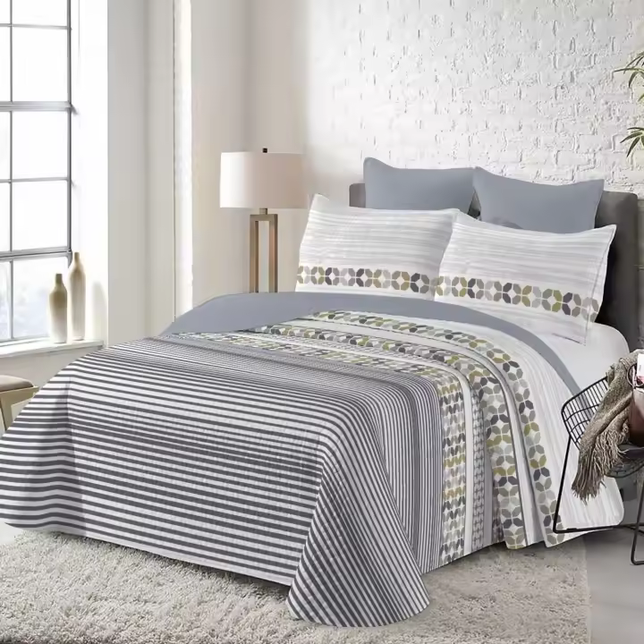 Juego de Cama (Colcha Reversible Geométrica + 2 Fundas) - Diseño Discreto de Lujo con Estampado Abstracto | Tejido Premium Antiarrugas, Ideal Estilos Modernos/Contemporáneos + Lavado Fácil - 1