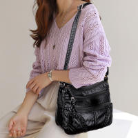 Bolso De Hombro Para Mujer En PU Genuino Moda Y Versatilidad Regalo Ideal Para Chicas Y Adultas Mayores Con Cierre De Cremallera Y Bolsillo Interior - details 5