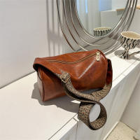 Bolso Bandolera De Cuero PU Vintage Para Mujer Pequeño Bolso De Mano Y Monedero Estilo Casual Viaje Decoración Sin Cierre De Cremallera - details 13