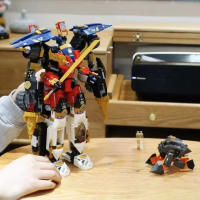 Bloques De Construcción Mecha Titan Robot 703pcs 4en1 Super Combinación Juguete Para Niños Regalo Para Niños De 6 a 12 Años Material ABS Tamaño Pequeño Compatible Con Lego - details 5
