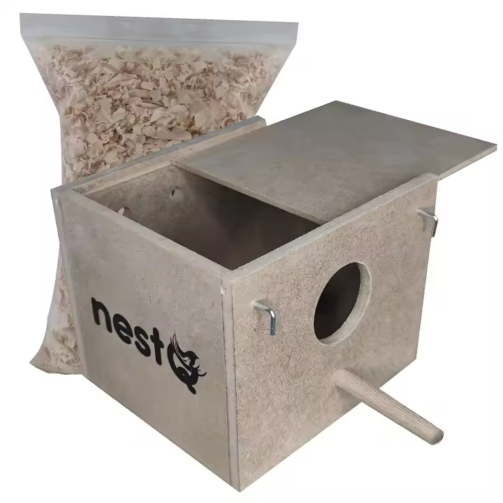 Nido Madera nestQ para Exoticos con Viruta Cama 15 cm x 13.5 cm x 12 cm, Diamantes Mandarin, de Gould, Babero, Papagayo, Moteado, Ruficaudo, Bichenov, Modesto, Pico Plata, Tricolor, Isabelita de Japon - 1