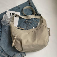 Bolso De La Mujer Estiloso De Forma Dumpling Con Múltiples Bolsillos Y Correa Ajustable Gran Capacidad Bolso De Hombro De Moda Para Viajes Al Aire Libre - details 9
