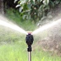 Riega 360 Grados Con Trípode Magnum Set De Riego Automático Para Jardín Y Paisajismo Herramienta De Riego Metálica - details 1