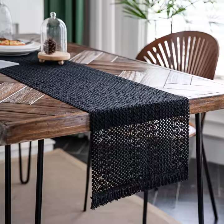 Camino de mesa de macramé estilo bohemio estilo granja, color beige, con borlas, tejido bohemio, de algodón, con encaje de ganchillo, decoración rústica para el hogar (30 x 180 cm) - 1