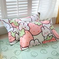 Funda De Edredón Y 2 Almohadillas Reversibles Con Patrón De Rabo De Conejo Fresa Y Flor Morada Estilo Moderno Para Cama De 1.5m/1.8m/2.0m/2.2m Conjunto De Ropa De Cama Cómoda Y De Venta Caliente - details 4