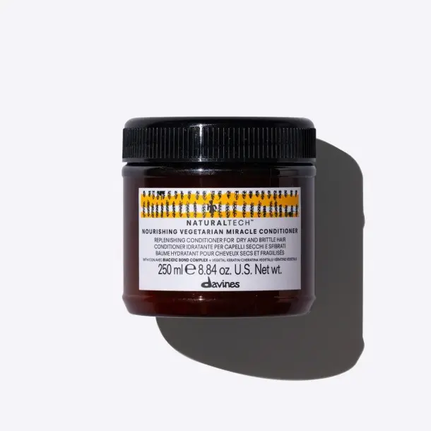Davines NaturalTech Nourishing Vegetarian Miracle Conditioner  Ayuda a peinar - Hidratación - Reparador - 1