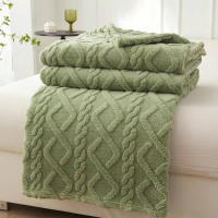 Manta De Terciopelo Coral Suelta 1pc Ligera Y Multifuncional Para Cubierta De Cama Sala De Estar Sofá Manta Para Siesta - details 10