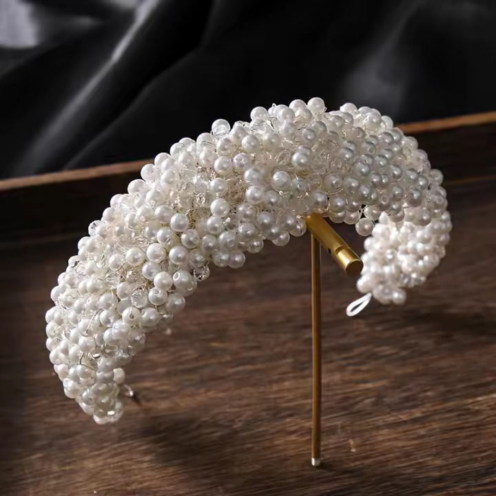 Diadema De Novia De Lujo Para Mujer Accesorio De Cabello De Boda Hecho a Mano Con Perlas Y Cristales Tamaño M Para Adultos - 1