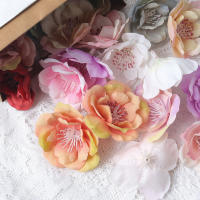 10/20Pcs Cabezas De Flores Rosa Artificiales Para Regalos De Día De La Madre Decoración De Boda Y Hogar Falsas Flores Para DIY - details 10