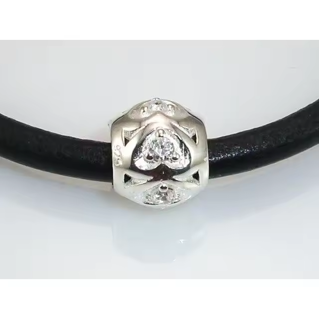 Abalorio Corazones Con Circonitas De Plata - 1