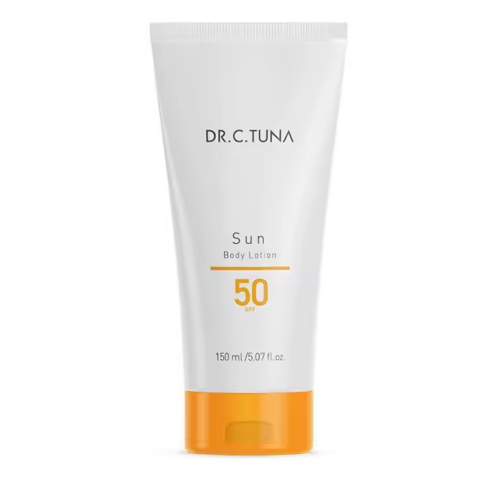 Protector solar farmasi FPS 50 Loción Corporal. Protección alta, de rápida absorción, no pegajoso. Producto de temporada ¡aprovéchalo ya! Es apto para todo tipo de pieles. - 1