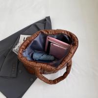 Bolso De Hombro Para Mujer De Invierno De Alta Calidad Tamaño Grande Con Plumas Abrazadera De Moda Bolsa De Brazo Desechable Satchel De Poliéster Con Cierre De Cremallera - details 10