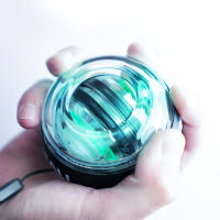Entrenador De Muñeca LED Con Bola De Energía Auto-Iniciada Equipo Deportivo De Fitness Para Braza Mano Antebrazo Juguetes De Rotación De Giroscopio - details 2