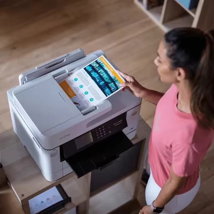 Impresora Inyección de tinta A3 Wifi Brother MFCJ5740DW  | Hasta 1200 x 4800 ppp (impresión), Blanco, Blanco - 1
