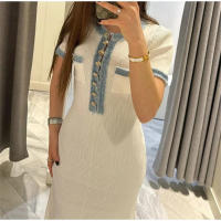 Vestido Maxi De Punto Elegante Para Mujer Con Cuello Redondo Y Manga Corta Botones Metálicos Ajustado Para Oficina Y Viajes - details 5