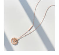 Encanto Collar retro inglés con forma de corazón y cadena de la suerte, cadena larga para suéter, chapado en acero de titanio - details 3