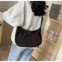Bolso De Hombro De Nylon Nueva Diseño En Niche Color Sólido Con Pliegues Bolso Cruzado Versátil Para Uso Casual En Clase Y Comuting - details 22