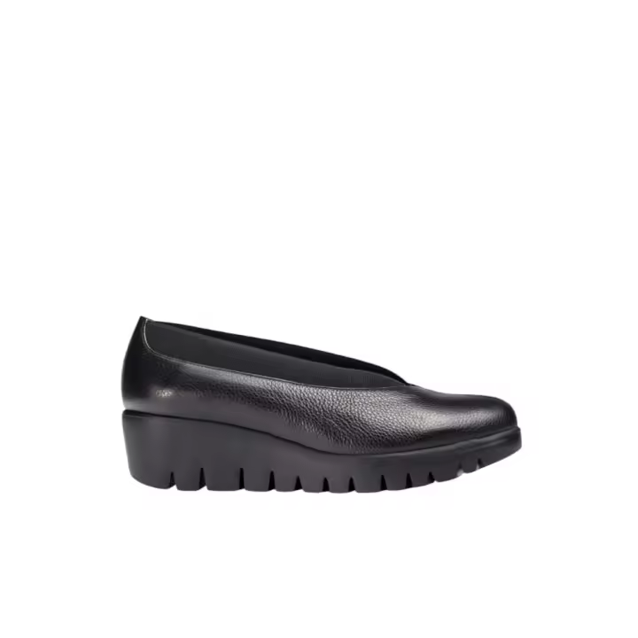Shoes Zapatos marca Wonders para mujer en color negro - 1