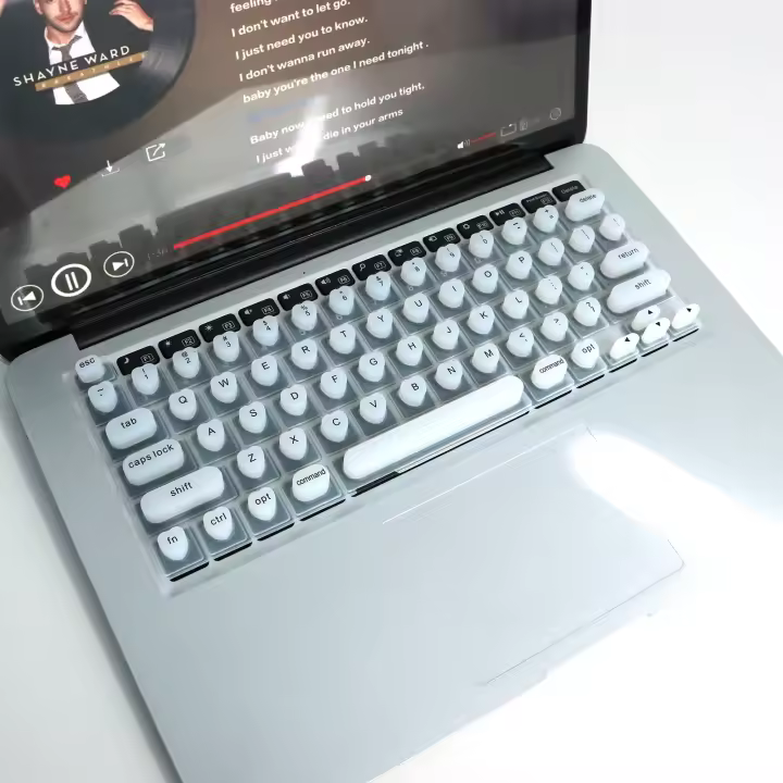 Cubierta De Teclado De Silicona Para Uñas Largas Compatible Con MacBook 2021-2024 Empaque En Caja Regalo Protección Contra Polvo Y Agua - 1