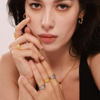 Anillo de flor con sello chapado en oro de 18 quilates de acero inoxidable Retro a la moda para mujer, anillos de moda de alta gama, accesorios de joyería, regalo de cumpleaños simple North Star Starburst anillos de sello Simple Color dorado anillo - details 0
