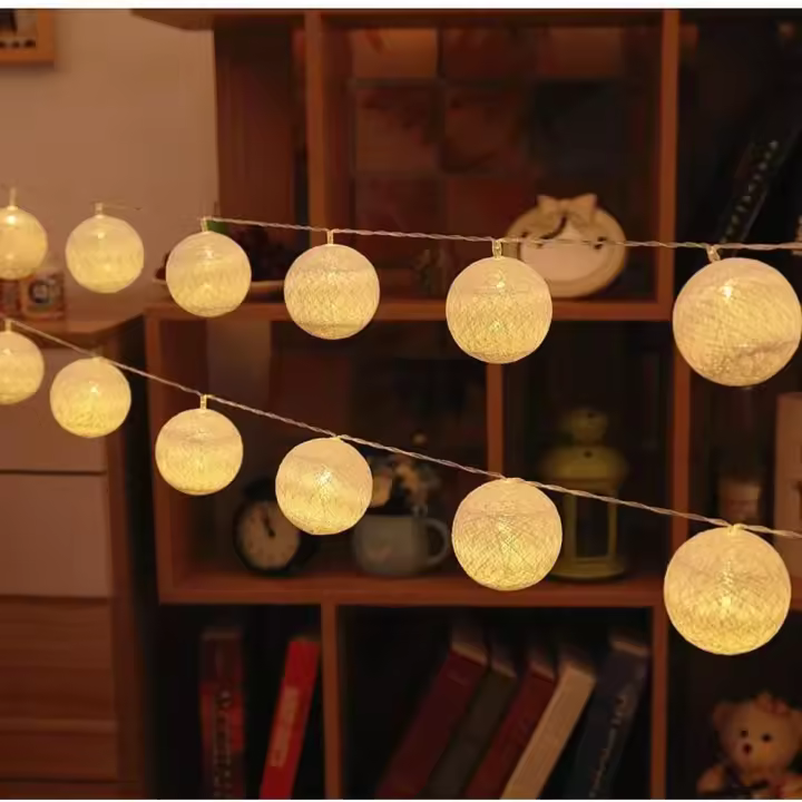 LED String Lights, Warm White 20LEDs Lantern Shape Lamp Series 3.3M Long Beautiful Home Decor Lighting Battery Power Suitable for Wedg, Party, Gift - 1