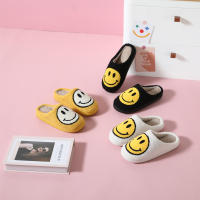 Zapatillas Sonrientes Mujer Hombre Zapatillas de Estar por casa Invierno unisex Cómodas Pantuflas Retro Calientes Peluche Zapatilla,36-41 color aleatorio. - details 1