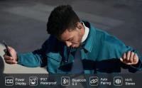 Auriculares inalámbricos para deportes con gancho de oreja flexible, graves profundos, micrófono con cancelación de ruido, 15 horas de reproducción, 90 horas de batería, carga rápida USB-C, auriculares seguros para correr con pantalla LED dual - details 1