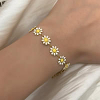 Pulsera De Daisy Floral Dulce Moda Minimalista Aestética Encanto Flor Para Mujer Joyería De Boda Fiesta Regalo - details 4