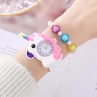 Juego De Reloj Y Joyería Para Niñas Con Patrón De Caballo Arcoíris Collar Aretes Anillo Pulsera Regalos Para Niñas Y Niños - details 15