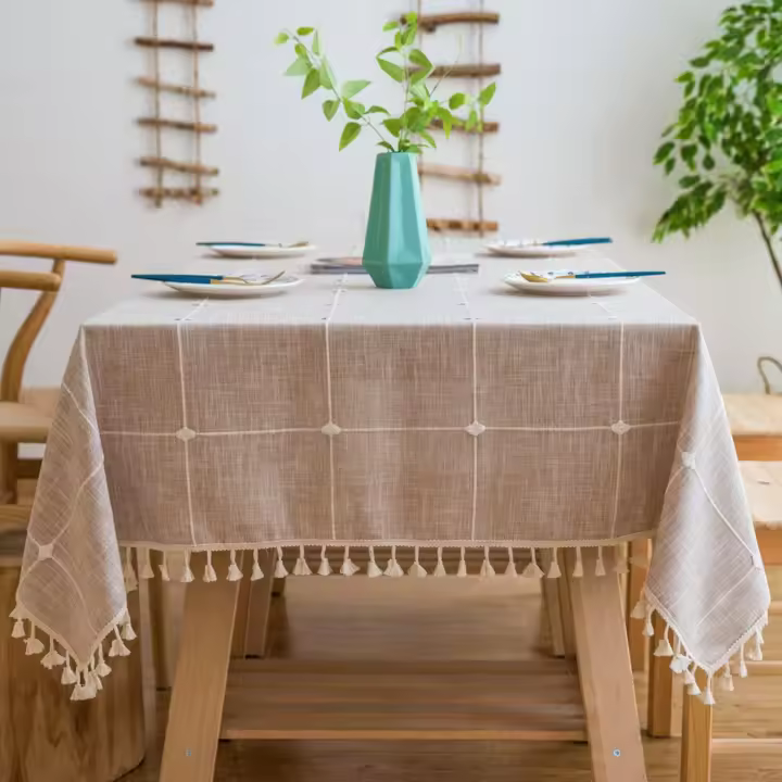 Manteles de arpillera de algodón antiarrugas con borlas a cuadros para cocina, comedor, picnic (granate, 55 x 55 pulgadas) - 1