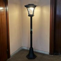 Farol LED Solar Vintage Exterior – Lámpara Solar de Pie con Luz Cálida para Jardín, Navidad y Decoración de Fiestas - Kmt Style - details 3