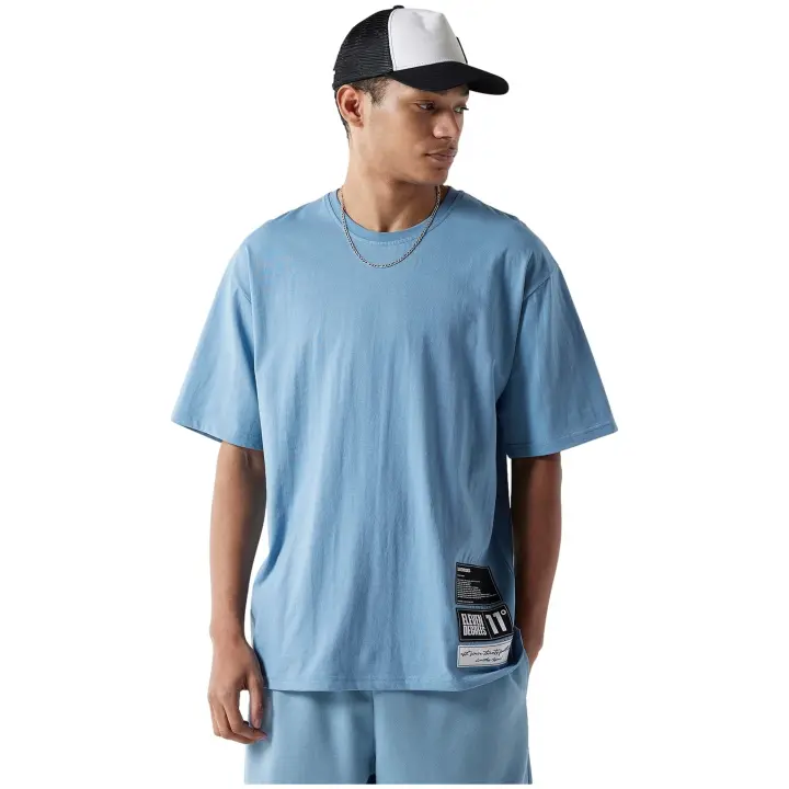 Camiseta de Manga Corta 11 Degrees Varsity Graphic - Shadow para hombre en color azul - 1