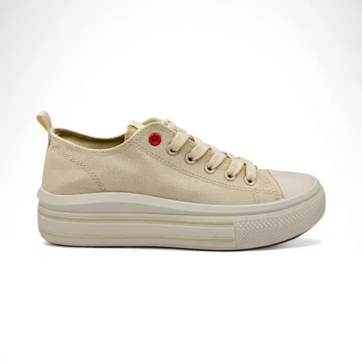 Zapatillas marca Xti para infantil en color beig - 1
