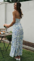 Vestido Maxi Bohemio De Verano Para Mujer En Chiffon Floral Sin Mangas Cuello En V A-Line Largo Con Espalda Descubierta Y Volante - details 5
