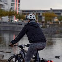ABUS Urban-I 3.0 - Casco de bicicleta urbana moderno con luz trasera para transportarse en la ciudad - Para hombre y mujer - details 0