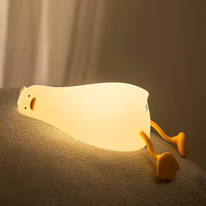 Luz Nocturna Infantil de Lying Flat Duck, LED de Noche con USB Recargable para Niños y Bebés - Lámpara de Regalo con Brillo Ajustable y Temporizador - 1