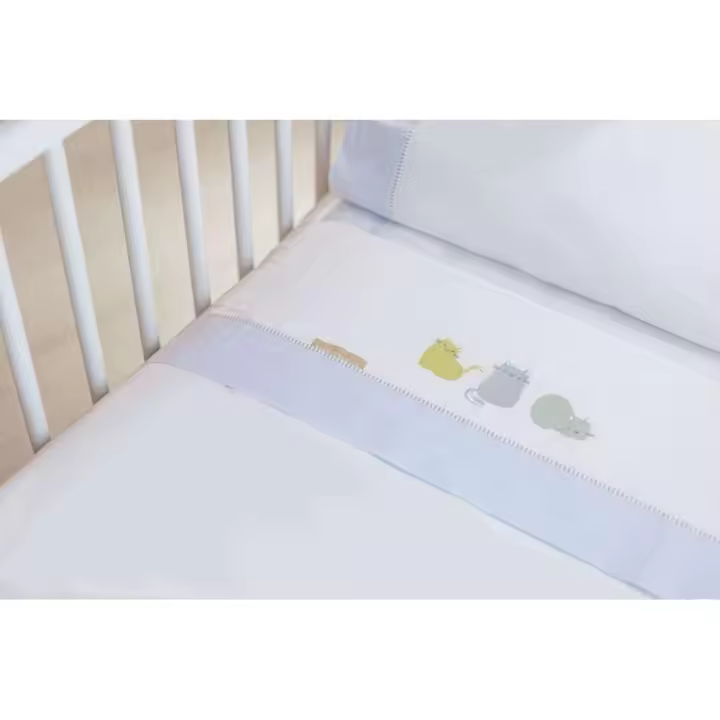 SÁBANAS CORALINA BURRITO BLANCO CUNA 60X120 BORDADAS MODELO 919 COLOR CELESTE - 1