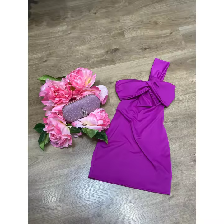 Vestido corto fucsia sexy y elegante para mujer, diseño asimétrico juvenil con lazo, ideal para fiesta, cóctel, boda o evento especial, estilo moderno y favorecedor - 1