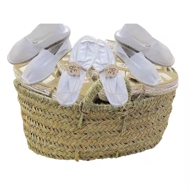 Alpargatas para bodas blancas 36 pares con regalo de capazo de esparto tarjetas para tallas y cuerda rústica detalles para invitadas de boda alpargatas para bodas en color blanco - 1