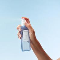 Kerasilk Specialists Volumizing Spray 125 Ml. / Spray ultraligero enriquecido con Seda Biomimética y Extracto de Loto Azul. Transforma el cabello lacio en un cabello voluminoso de aspecto natural, agradable al tacto con un mayor brillo y volumen. - details 5