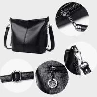 Bolso De Hombre Para Mujer En Cuero De Alta Calidad De Color Sólida Bolso Cruzado Pequeño Estilo Fashion Bolsa De Mano 2023 - details 1