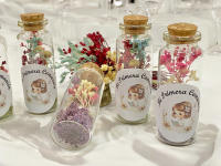 Lote de 10 marcasitios de cristal con flores secas y preservadas - Regalos para invitados invitados de comunión - details 2