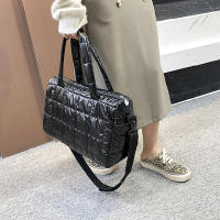 Bolso De Hombro Yogodlns De Lujo Espacio Padded Capacidad Grande Impermeable Nylon Para Viaje Bolso Cruzado De Poliéster Lining Para Mujer - details 7