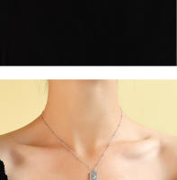 Encanto Collar con colgante de corazón de naipes de estilo europeo y americano, cadena de clavícula encantadora para mujer, cadena de clavícula de acero de titanio y oro de 18 quilates, joyería de acero inoxidable de moda - details 2