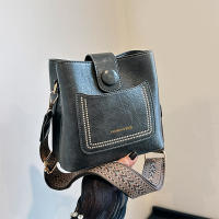 Bolso De Hombro Estilo Bucket Moda Con Correa Ancha Y Ligera Lujo Para Mujer Bolsa De PU Con Lining De Poliéster Forma De Olla Cierre De Cremallera - details 11